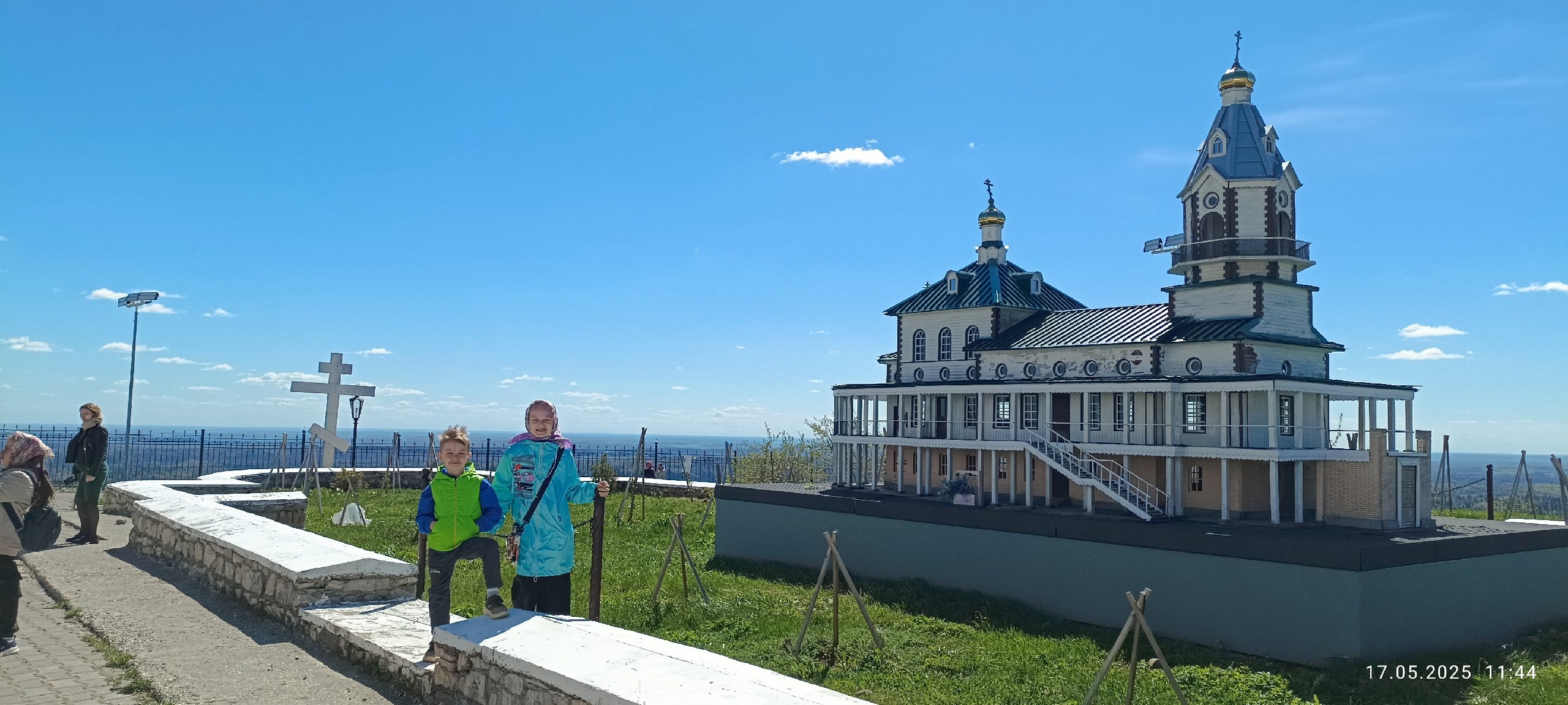 Совет Молодежи УЗПМ организовал выездное мероприятие для сотрудников и их семей, рис. 2