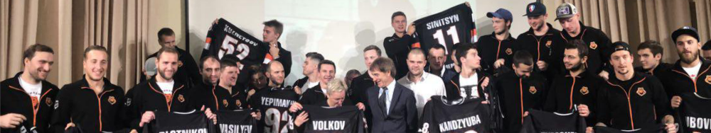 Болельщик ХК «Молот-Прикамье» получил приз от УЗПМ 